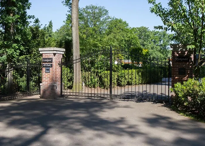 Huize Bosrijk Aan Het Water Chalet